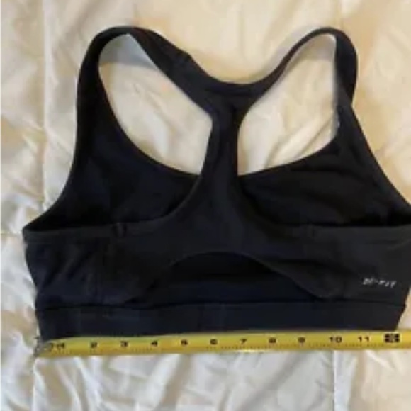 Nike Black Reversible Sports Bra - size M - Picture 3 of 5